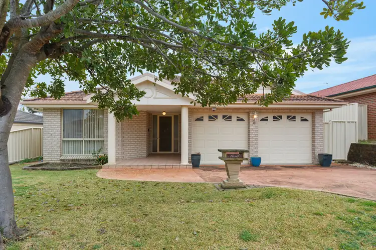 8 Green Crescent, Shell Cove NSW 2529