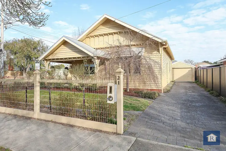 21 Armstrong Street, Colac VIC 3250