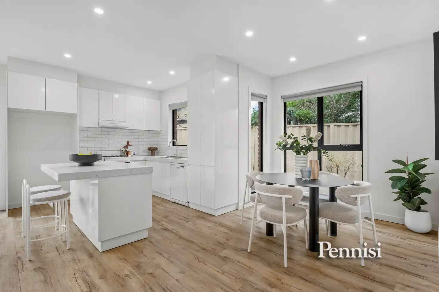 Main view of Homely unit listing, 2/4 Elba Place, Keilor Downs VIC 3038