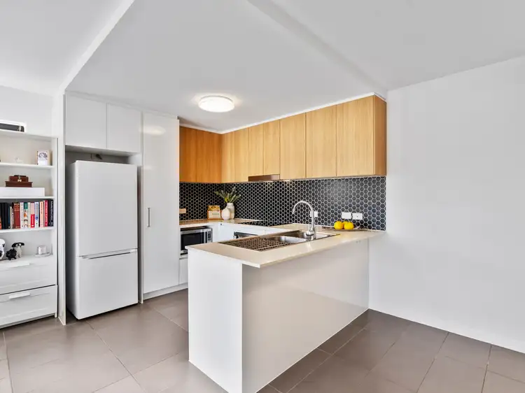 Sixth view of Homely apartment listing, 7/997 Wynnum Road, Cannon Hill QLD 4170