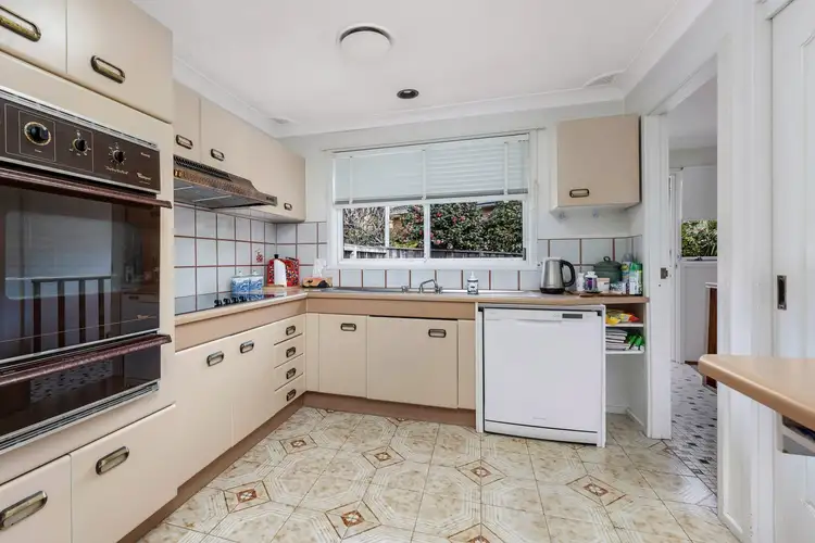 Sixth view of Homely villa listing, 11/12 Homedale Cres, Connells Point NSW 2221