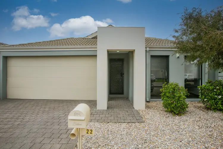 22 Blue Road, Canning Vale WA 6155