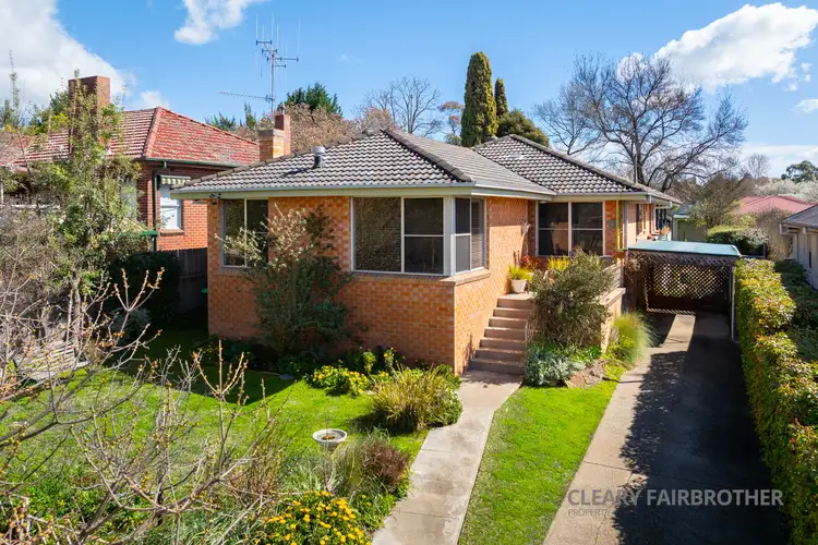 13 Gladstone Street, Bathurst NSW 2795