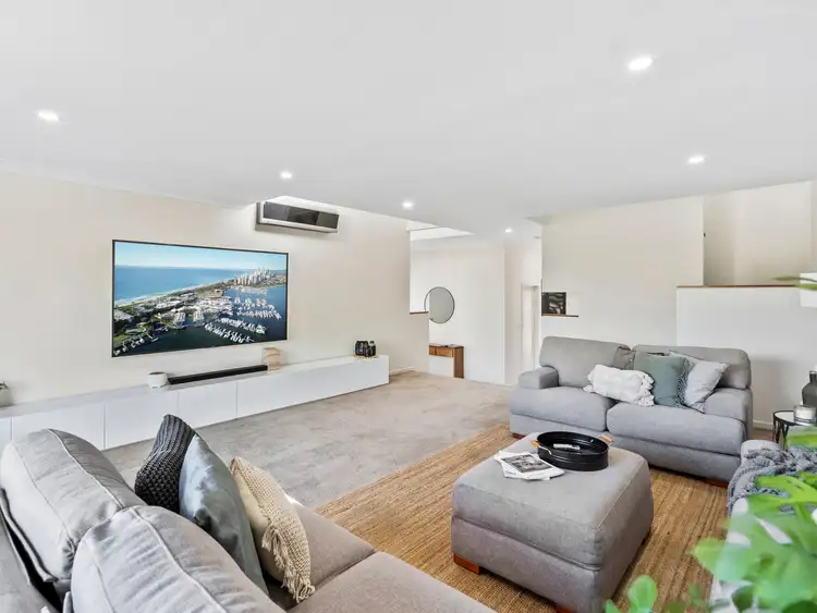 Second view of Homely house listing, 2 Tomahawk Close, Murarrie QLD 4172