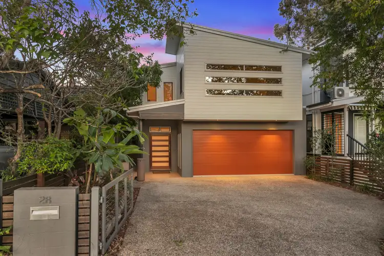 28 Ruskin Street, Taringa QLD 4068
