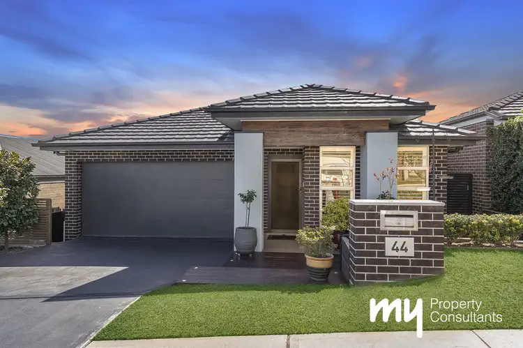 44 Jennings Crescent, Spring Farm NSW 2570