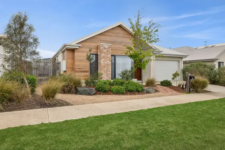 15 Cook Avenue, Torquay VIC 3228