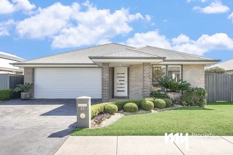 37 Asimus Circuit, Elderslie NSW 2570