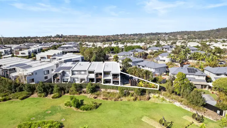 1/1 Flametree Circuit, Arundel QLD 4214