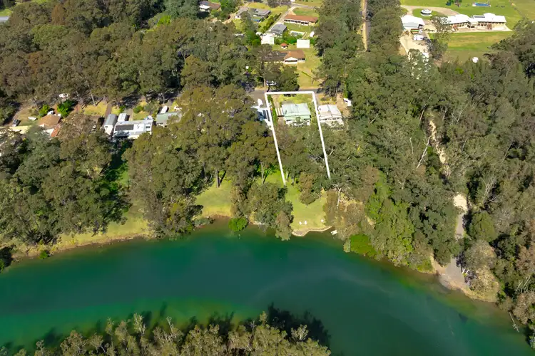 5 Streamside Street, Woollamia NSW 2540