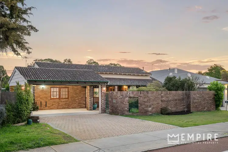 24B Gracechurch Crescent, Leeming WA 6149
