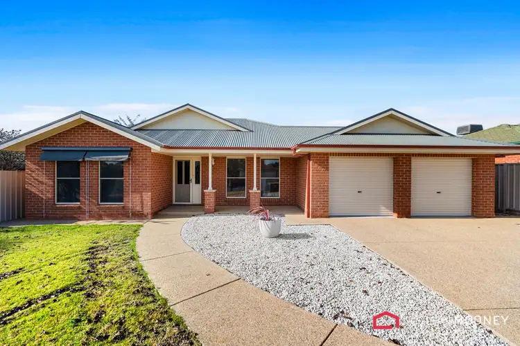 86 Yentoo Drive, Glenfield Park NSW 2650