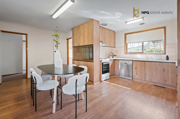 Second view of Homely house listing, 6 Jessop Court, Gladstone Park VIC 3043