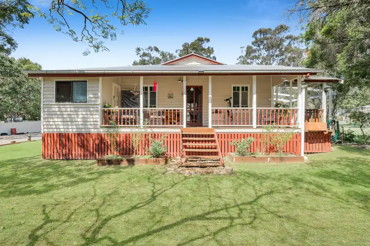 6 Karbul Crescent, Withcott QLD 4352
