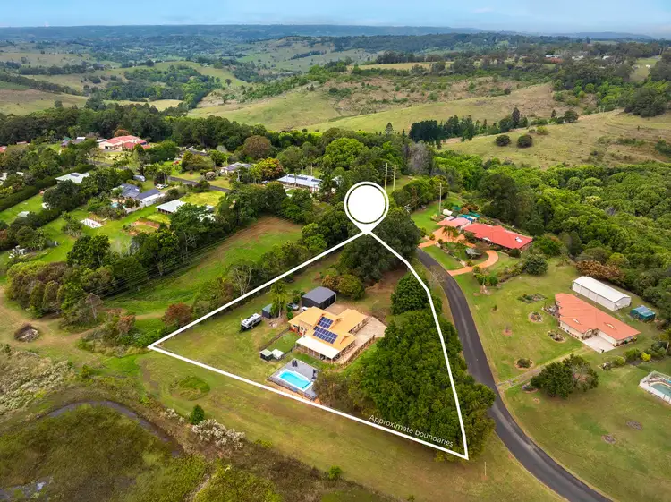 2 Dunromin Drive, Modanville NSW 2480