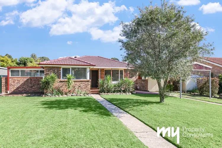 9 Kullaroo Avenue, Bradbury NSW 2560