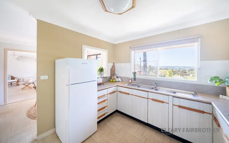 Sixth view of Homely house listing, 8 Rutherford Place, West Bathurst NSW 2795