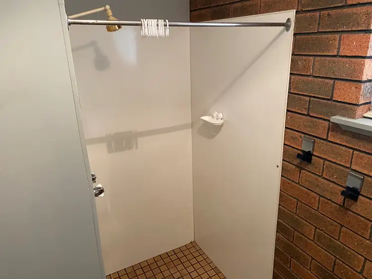 Fifth view of Homely unit listing, 2/19 Lone Pine Avenue, Corowa NSW 2646