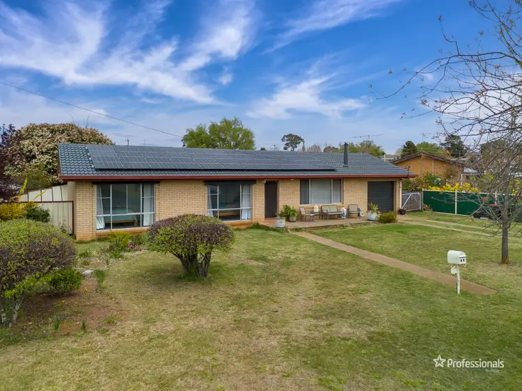 24 Youman Street, Guyra NSW 2365
