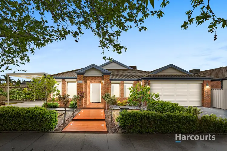 34 Cobaw Circuit, Caroline Springs VIC 3023