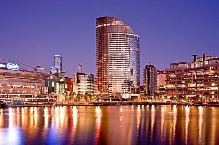 808/100 Harbour Esplanade, Docklands VIC 3008