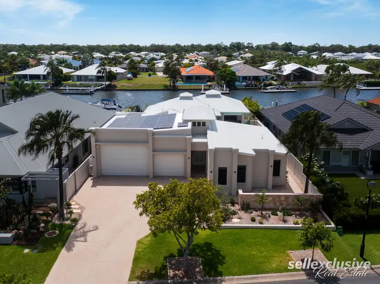 18 North Point, Banksia Beach QLD 4507