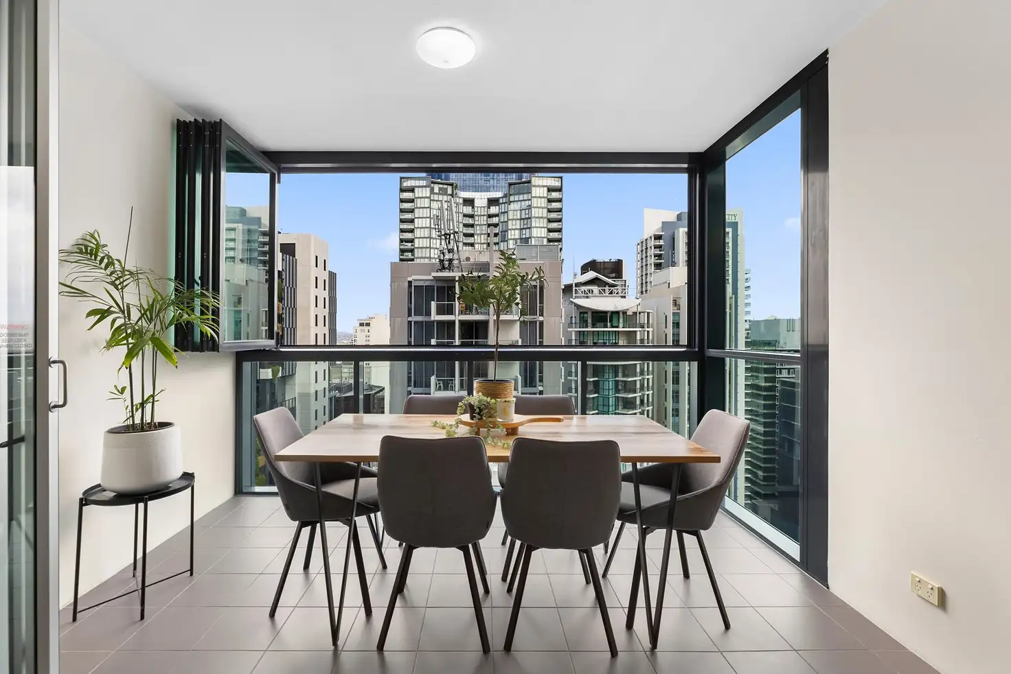 Main view of Homely apartment listing, 2809/128 Charlotte Street, Brisbane City QLD 4000
