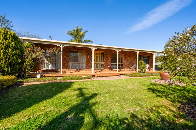 50 Russell Street, Howlong NSW 2643
