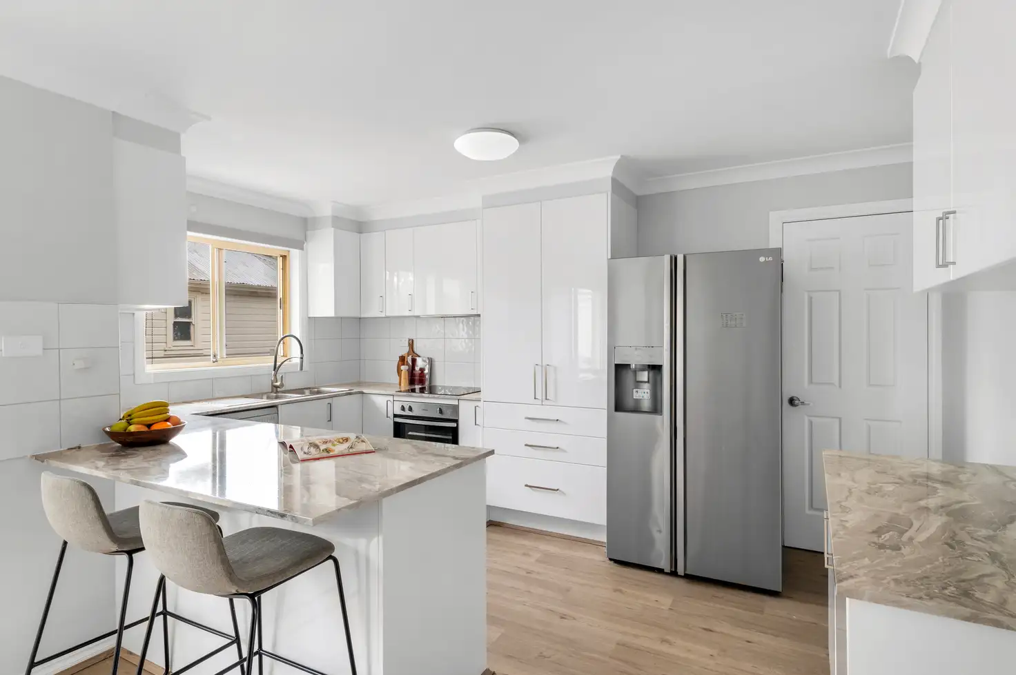 Main view of Homely townhouse listing, 2/2a Benney Avenue, Figtree NSW 2525