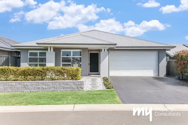 16 McGregor Way, Spring Farm NSW 2570