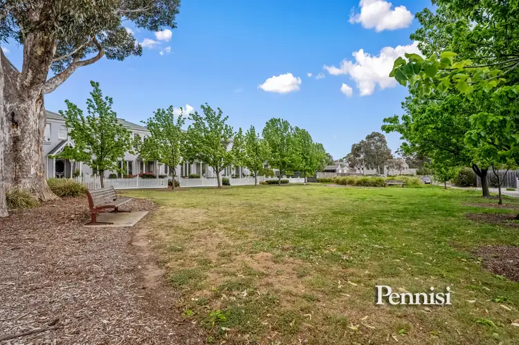 3 Lauriston Walk South, Sunbury VIC 3429