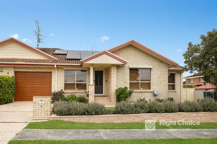 2/4 Tuggerah Circuit, Flinders NSW 2529