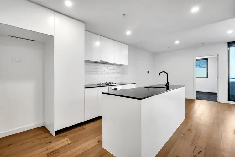 111/82 Bulla Road, Strathmore VIC 3041