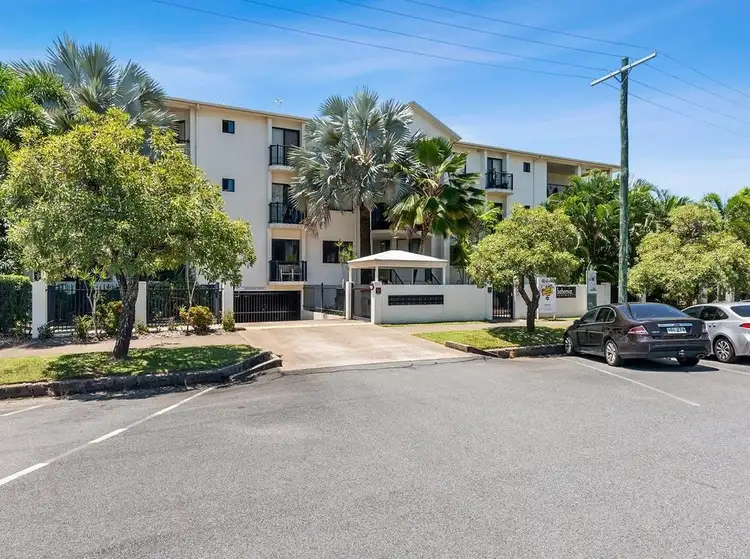 2/15 Minnie Street, Cairns City QLD 4870