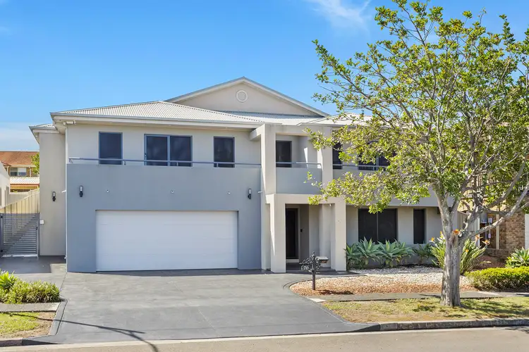 70 Southern Cross Boulevard, Shell Cove NSW 2529