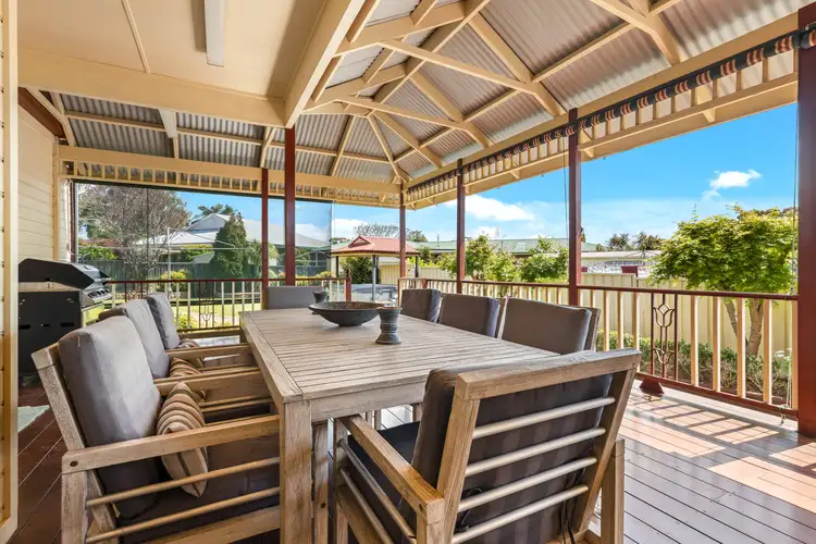 48 Sussex Inlet Road, Sussex Inlet NSW 2540