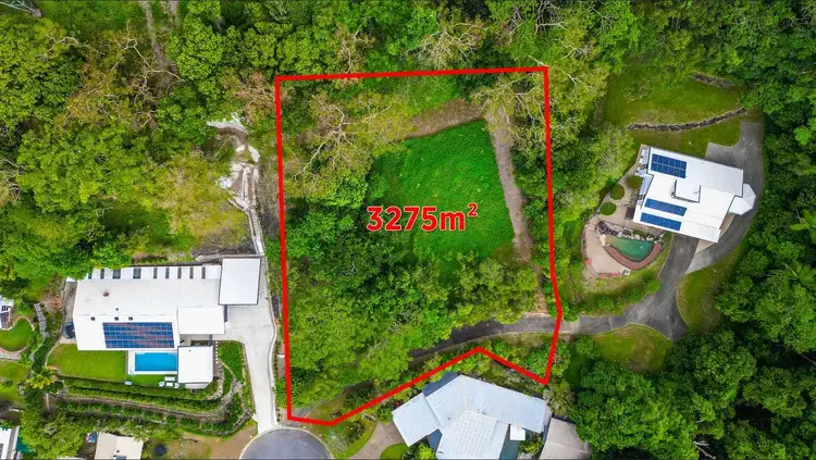8A Forum Close, Mooroobool QLD 4870