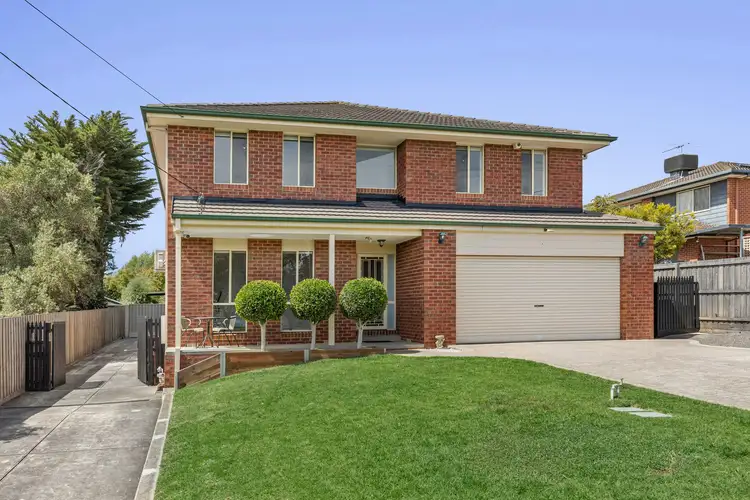 2 Woolart Street, Strathmore VIC 3041