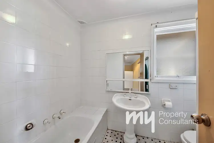 Fifth view of Homely house listing, 15 Kanangra Crescent, Ruse NSW 2560