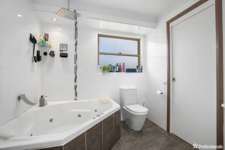 Fifth view of Homely house listing, 7B Glendower Close, Armidale NSW 2350