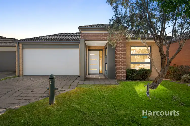 7 Lanark Place, Deer Park VIC 3023