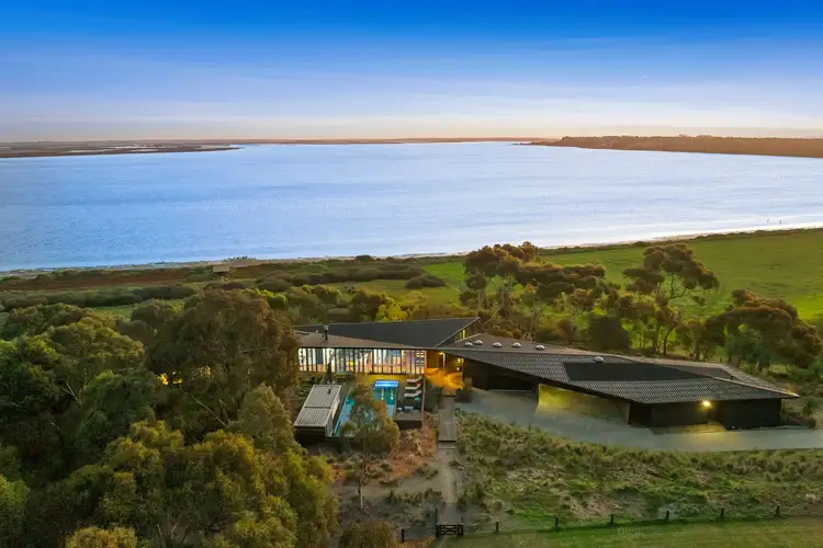 15 Maloneys Road, Leopold VIC 3224