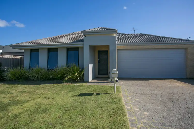 8 Wentworth Heights, Meadow Springs WA 6210