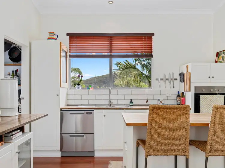 53 Yanagang Street, Waterfall NSW 2233