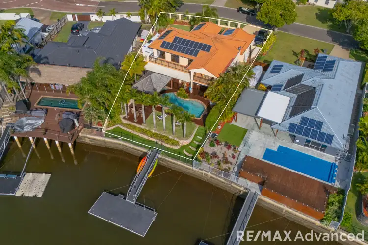 8 Trimaran Court, Banksia Beach QLD 4507