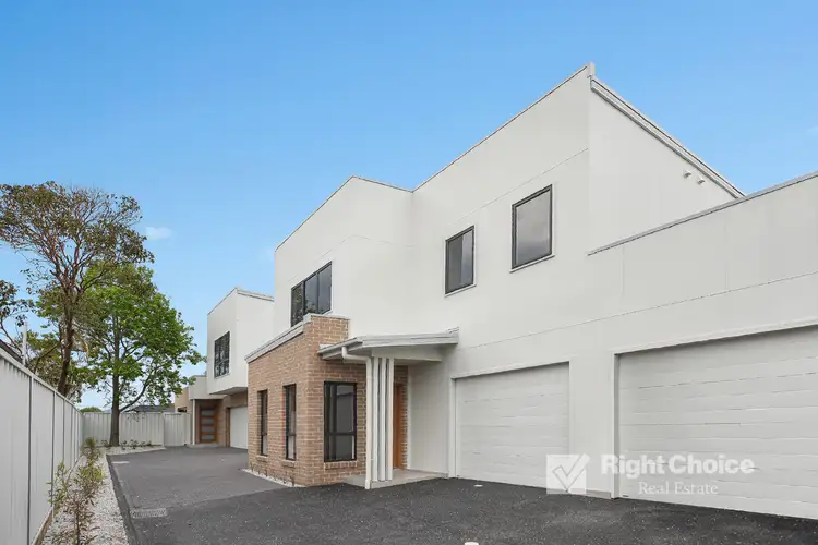 2/76 Griffiths Street, Oak Flats NSW 2529
