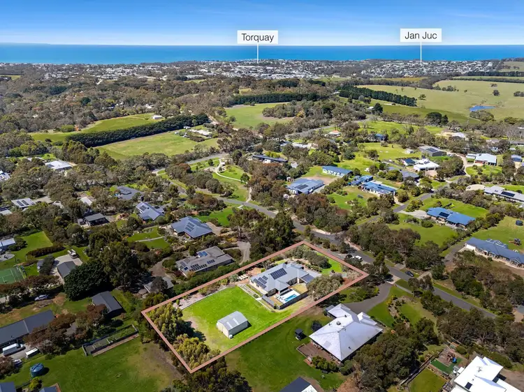 10 Frog Hollow Drive, Torquay VIC 3228