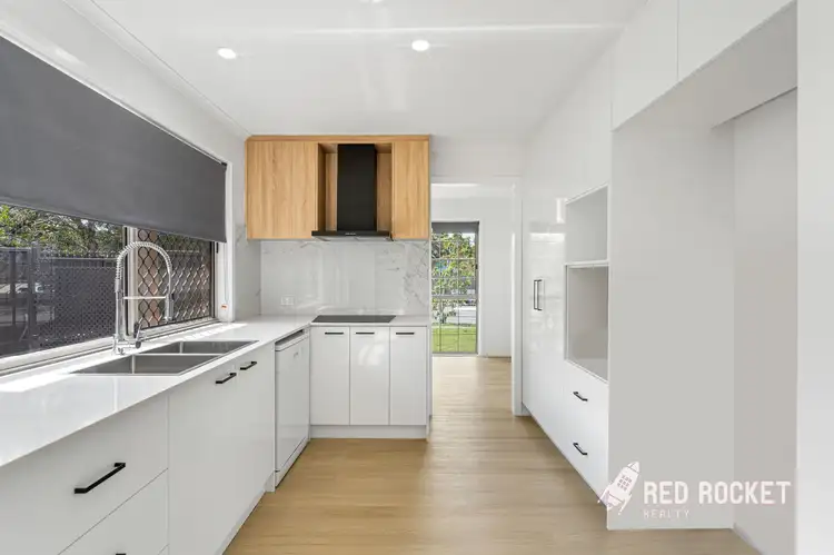 34 Staydar Crescent, Meadowbrook QLD 4131