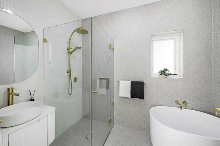 Sixth view of Homely house listing, 2 Oberon Street, Blakehurst NSW 2221