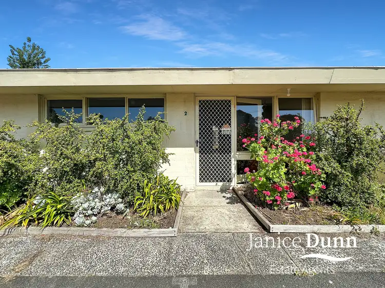 3 Woodlea Court